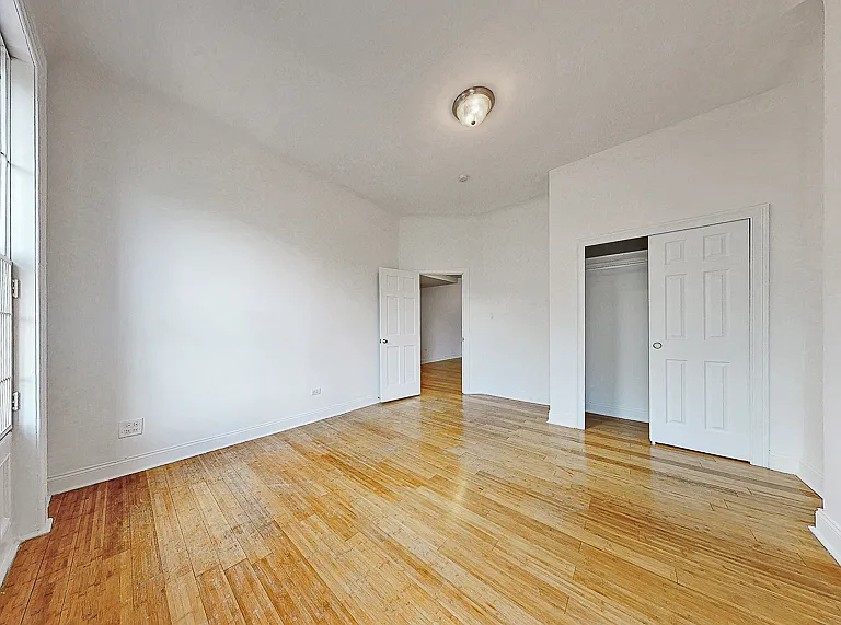 471 Central Park W #4D — Photo 10