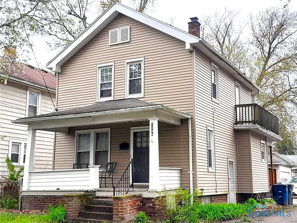2nd image of 2346 Ward St