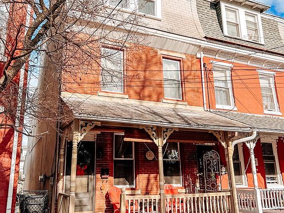 2nd image of 213 Morgan St