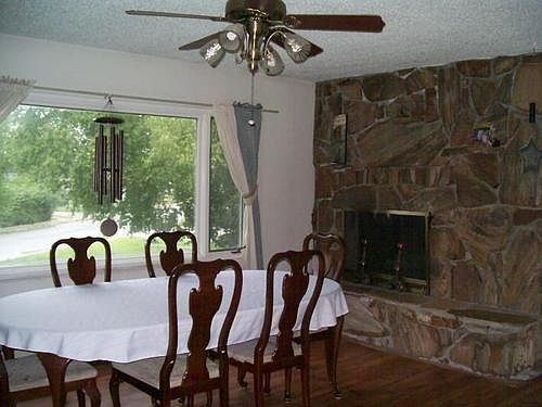 3rd image of 317 Bentley Dr