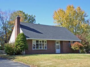 43 Woodlawn St, East Taunton, MA 02718