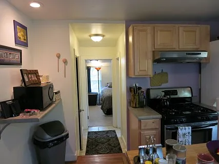 1114A Wellford St — Photo 8