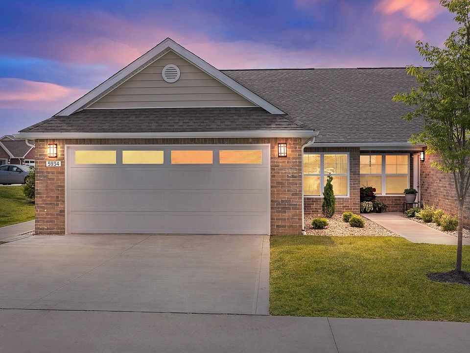 Apartments with Attached Garages