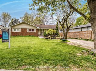 314 Strathcona Dr, Burlington, ON L7L 2E1