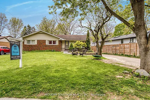 314 Strathcona Dr Photo 1
