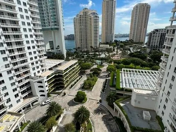 701 Brickell Key Blvd, Miami, FL