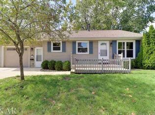 1211 S Oak St, Bloomington, IL
