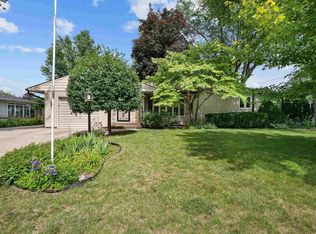 3927 34th St, Rock Island, IL 61201