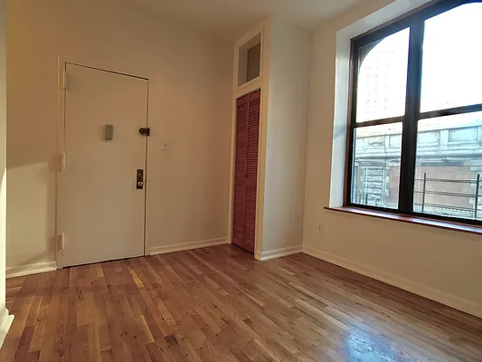 Rented by Sovereign Associates | media 19