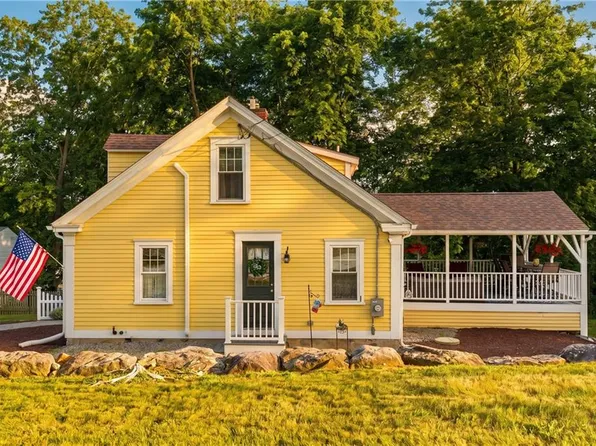 44 Old Great Rd, North Smithfield, RI 02896