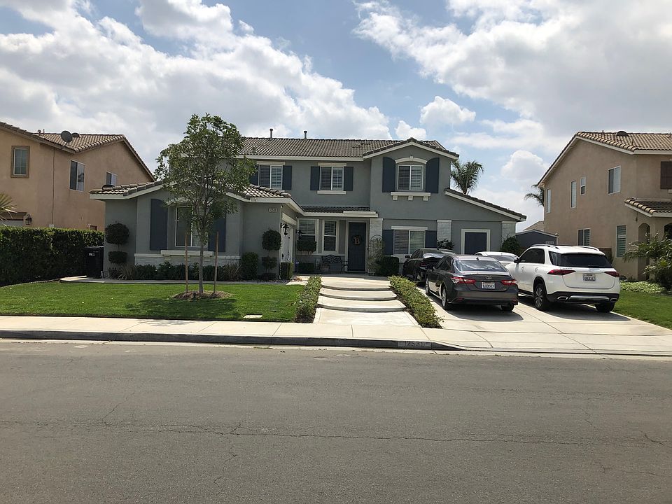 2nd image of 12539 Hudson River Dr