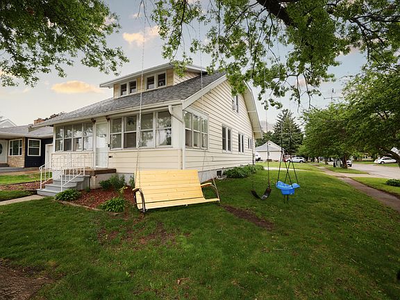 2nd image of 1139 Aldrich Ave