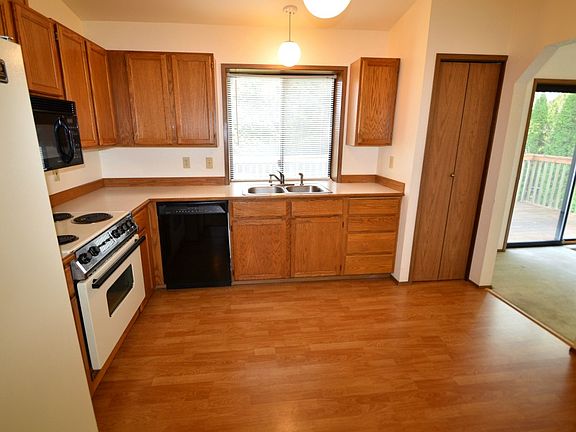 5th image of 3801 49th Ave NE
