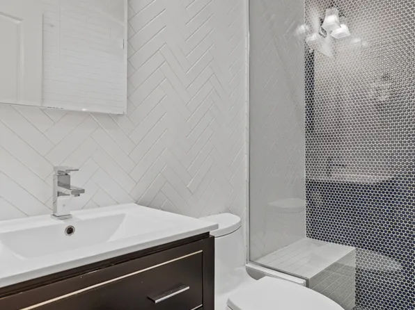 412 West 36th Street image 8 of 9