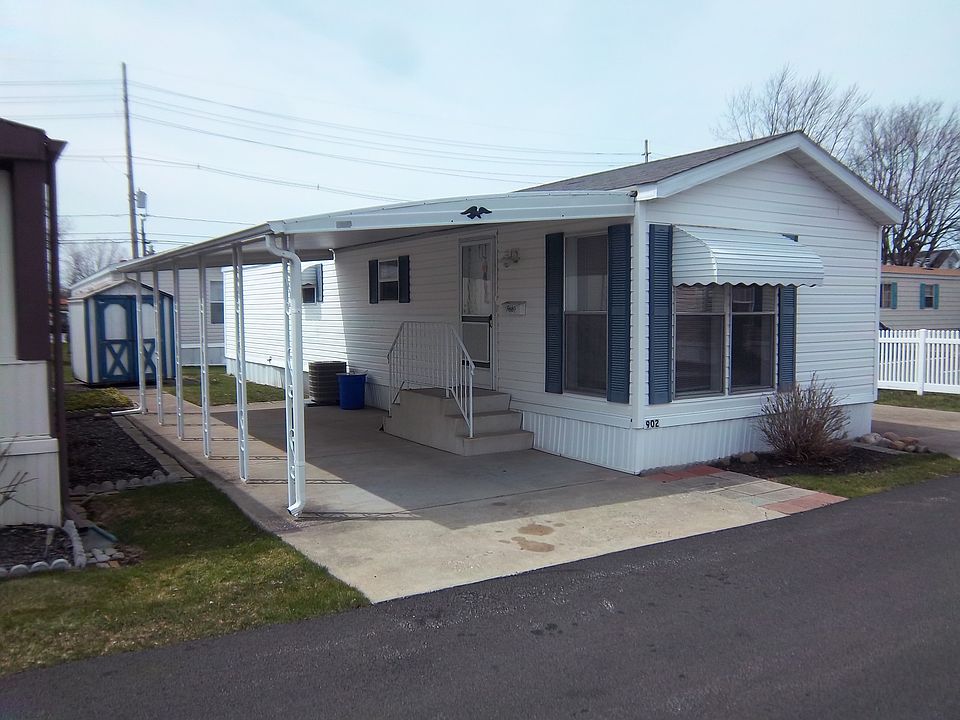1st image of 902 Douglas Dr