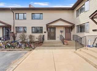 4735 Yender Ave APT 6, Lisle, IL