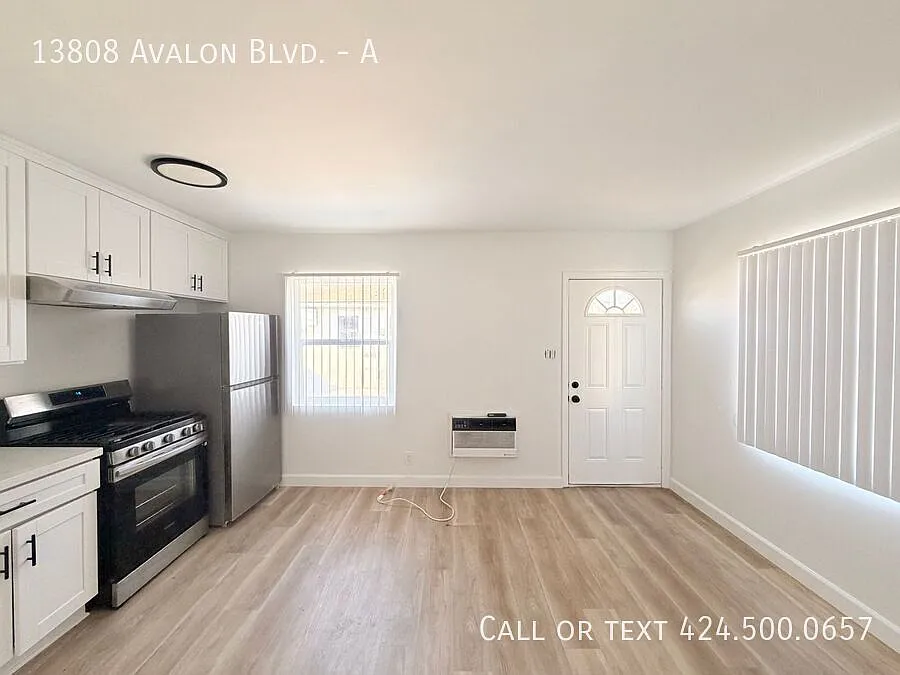 Building Photo - 13808 Avalon Blvd #A