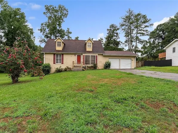2010 Levgard Ln, Riverdale, GA 30296