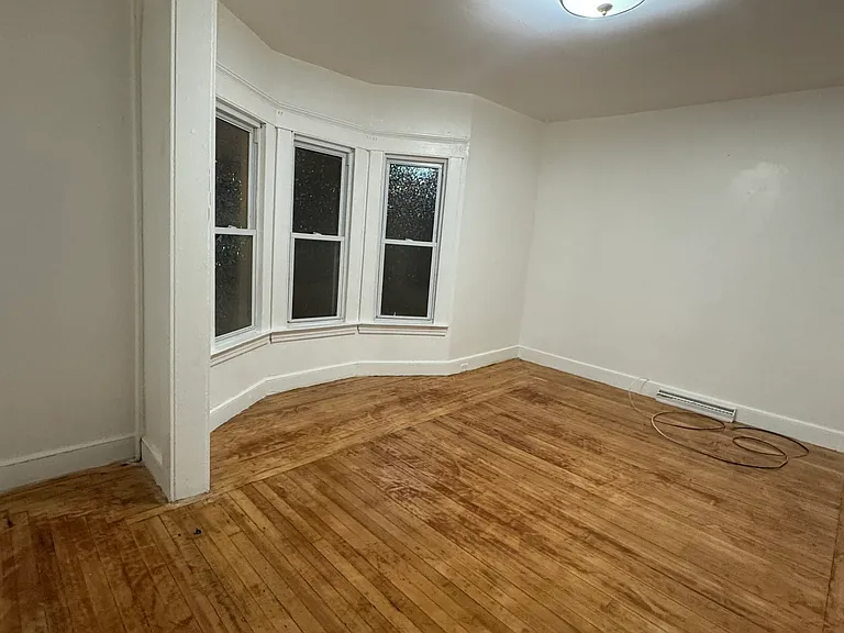 20 Michael St #2 — Photo 5