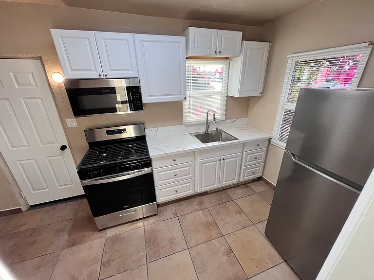 10 W Rillito St #2 — Photo 5