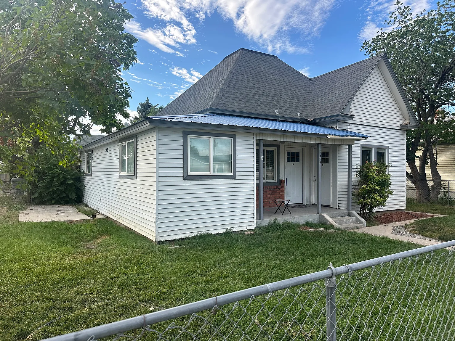 2 bed, 720 sqft, $1,400 — Photo 1