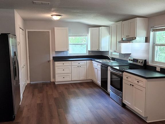 3rd image of 1555 W 13th St