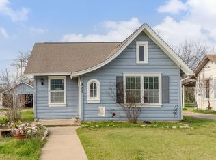 809 Howard St, Taylor, TX 76574