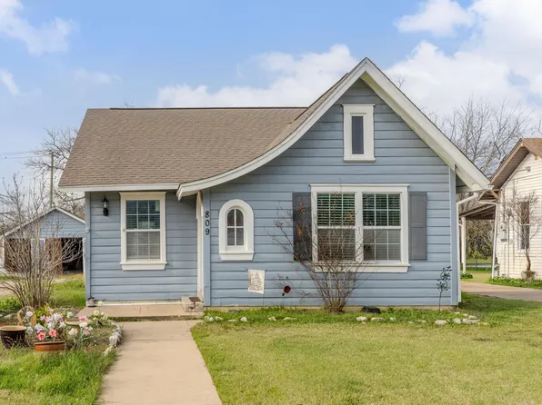 809 Howard St, Taylor, TX 76574