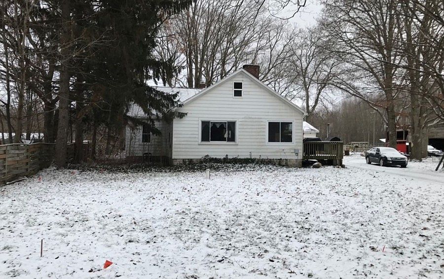 1st image of 9230 S Warner Ave