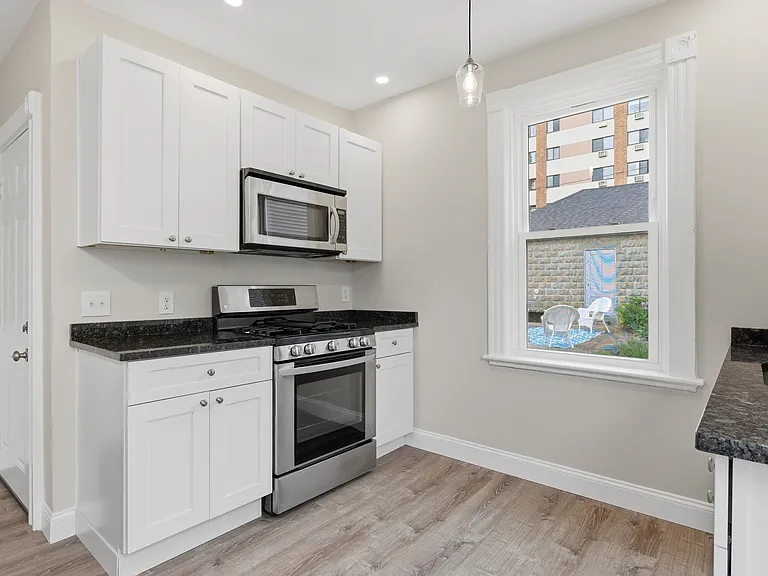 52 Furnace St #1 — Photo 3
