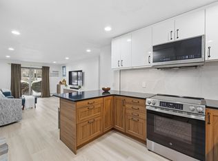 4 Strawberry Bank Rd APT 1, Nashua, NH 03062