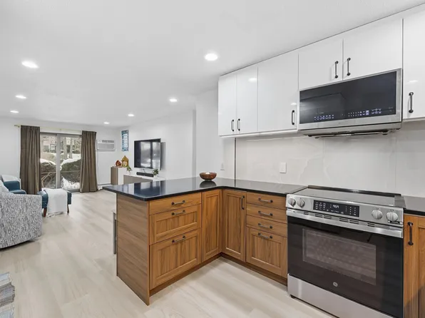 4 Strawberry Bank Road #1, Nashua, NH 03062