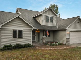 S9875 Lowes Creek Rd, Eleva, WI 54738