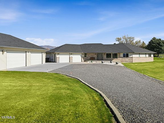 3rd image of 461 White Rd