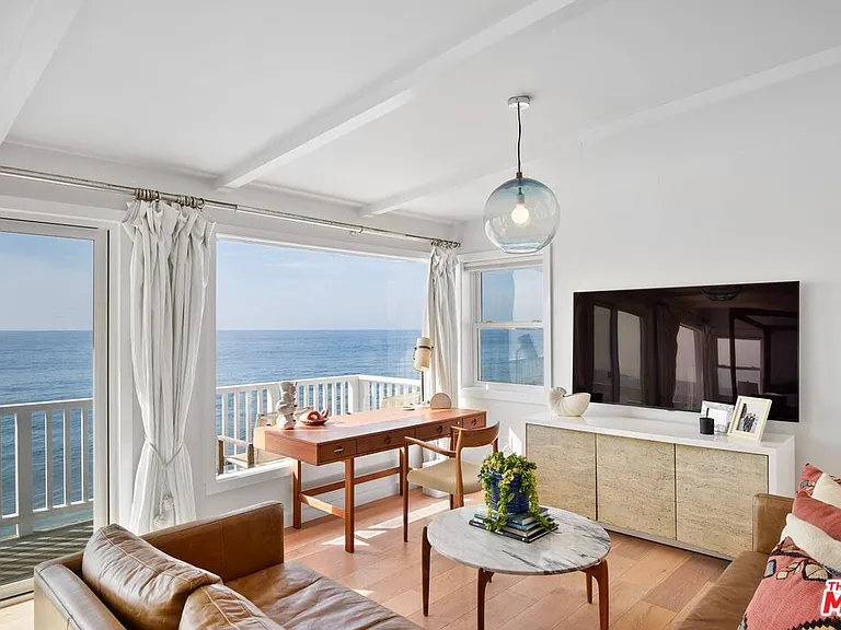 27208 Pacific Coast Hwy — Photo 23