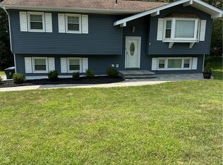 32 Poplar Dr, Monroe, NY 10950