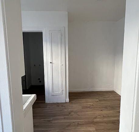2nd image of 2264 W 27th St