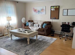 19 C St, Westport, MA 02790