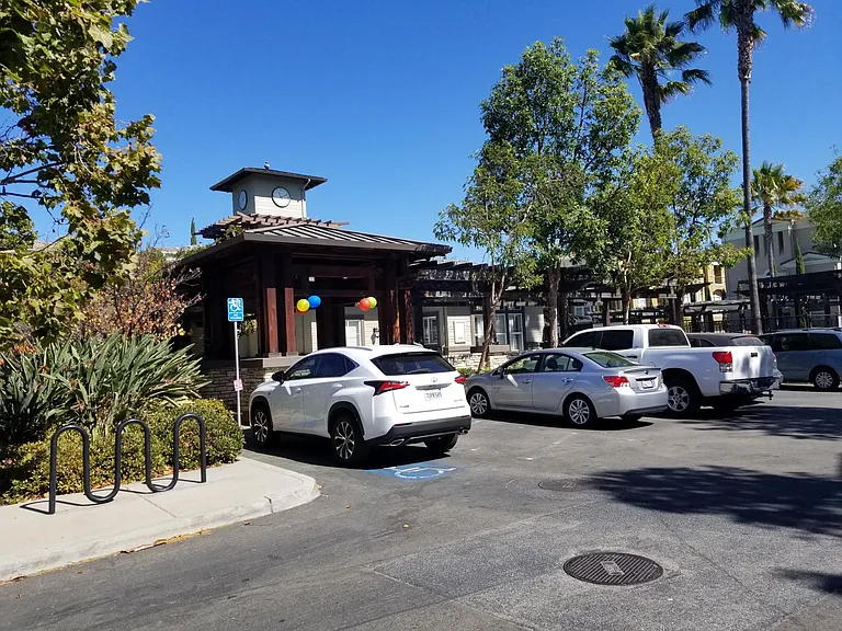 895 Illumination Pl — Photo 1