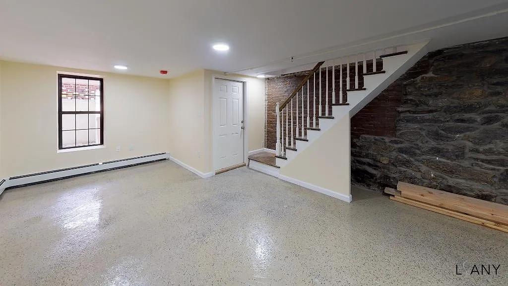 Building Photo - 2430 Cambreleng Ave #1
