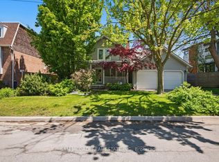 81 Chisholm St, Oakville, ON L6K 3H8