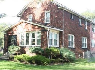 402 Sherman St, Joliet, IL 60433