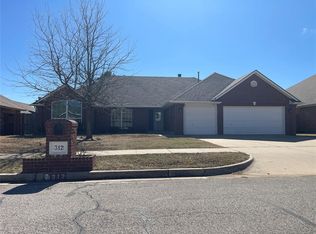 312 Thornebrook Dr, Norman, OK 73069