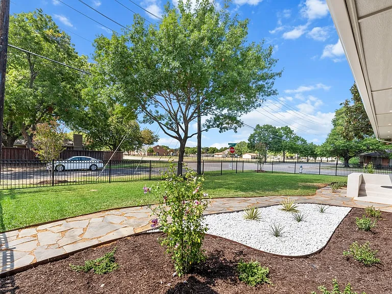 6506 Walnut Hill Ln — Photo 65