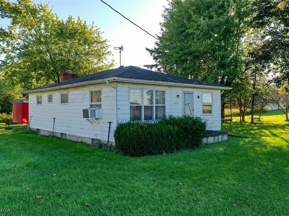 6960 Edison St NE, Hartville, OH 44632