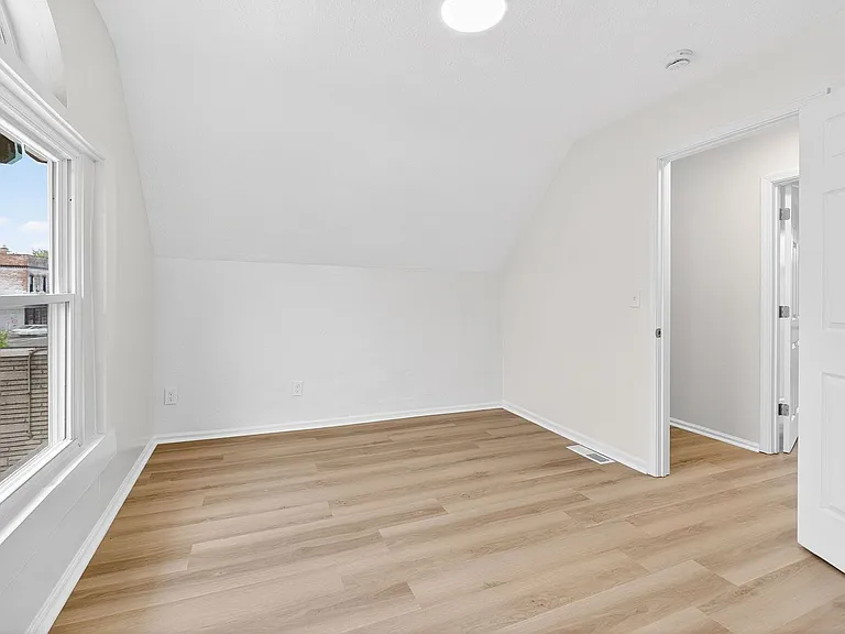 7378 E Main St — Photo 14