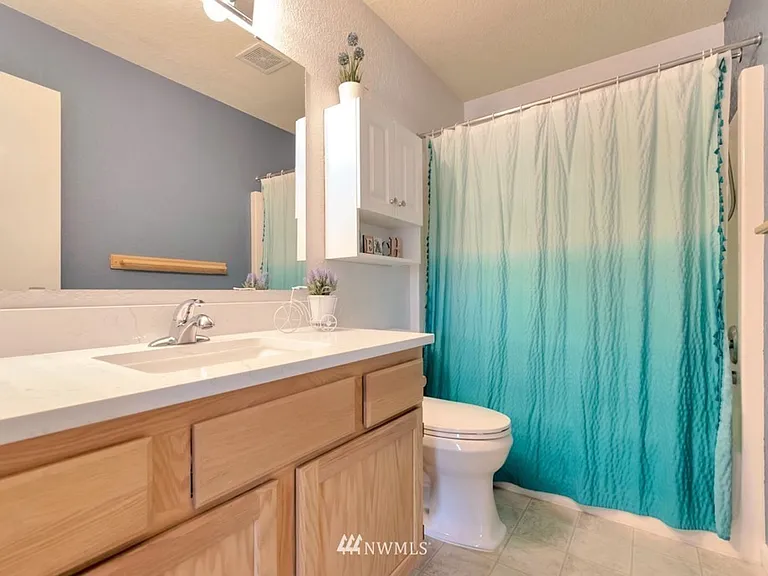 1106 Villanova St NE — Photo 19