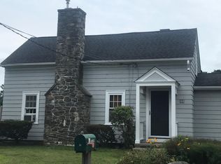 33 Laurel Ln, Warren, RI 02885