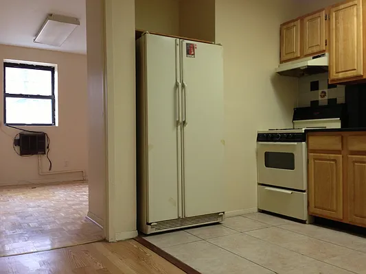 Rented by Kings Court Real Estate | media 23