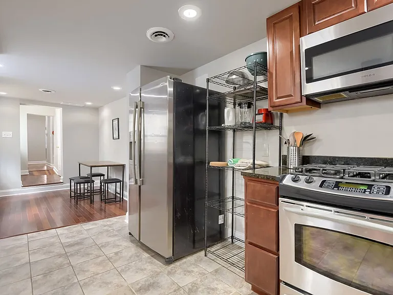 1809 E Pratt St — Photo 10